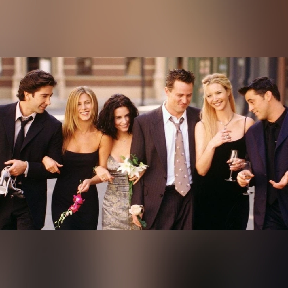 Thank you for shopping at Crescentimage, The Closet on Posh! 💐✨